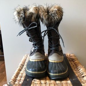 Sorel snow boots